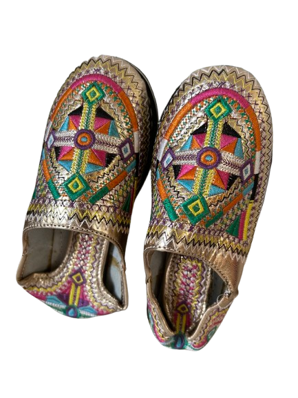Dar Chi Handmade Moroccan Amazigh Leather Slippers for KIDS Gold – 2-in-1 Comfort & Style