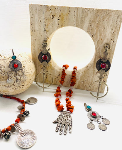 Amazigh Vintage Silver and Coral Khmisset ⵅⵎⵉⵙⵙⴰ Necklace.