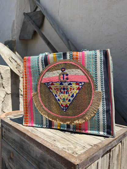 Tazrzit Fibula Beach Tote ⵜⴰⵣⵔⵣⵉⵜ