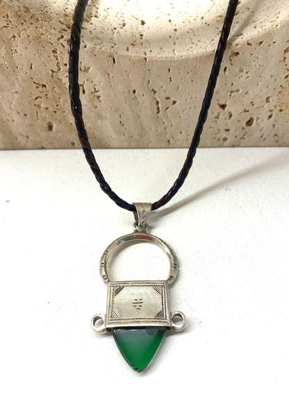 Amazigh Silver aɣermmi Fibula Leather cord Necklace ⴰⵖⴻⵔⵎⵎⵉ.