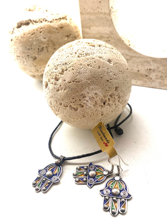 Amazigh Silver Necklace Khmissa set Leather cord ⴻⵢⵏⴰⵏ ⵏ ⴰⴳⴰ Necklace.