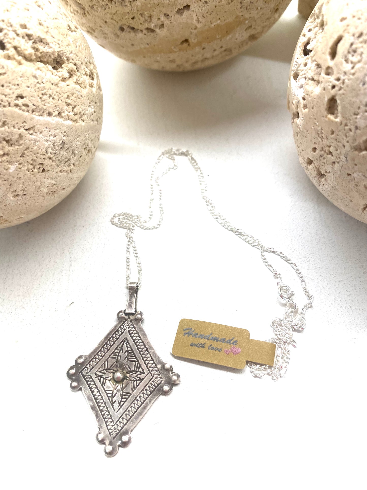 Amazigh Silver Taghult necklace ⴰⵢⵓⵔ Necklace.