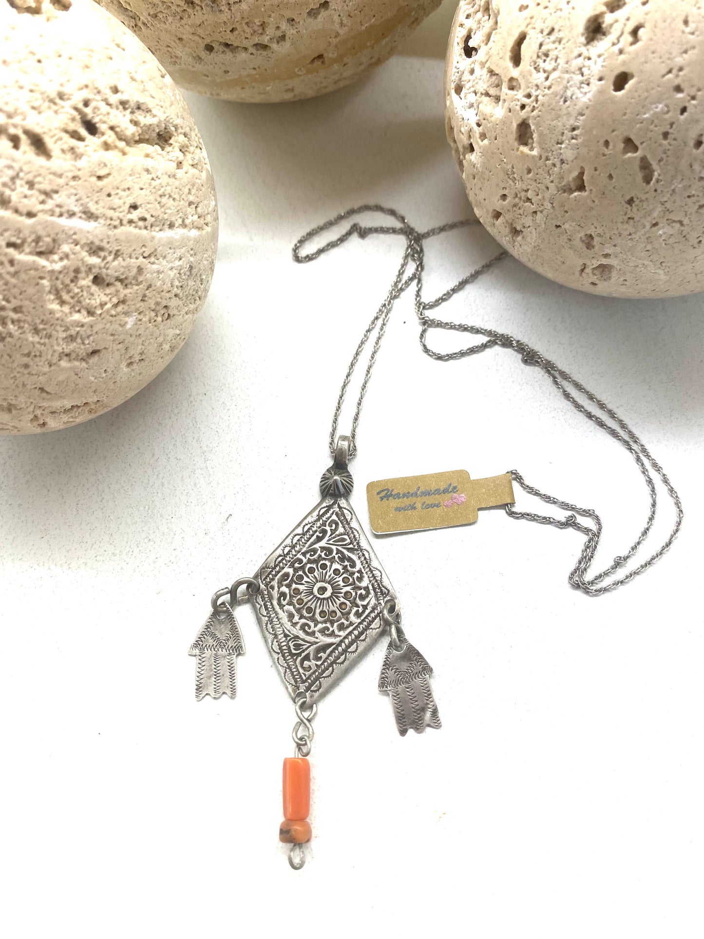 Amazigh Silver Titrit ⵢⴰⵣ with coral stone necklace