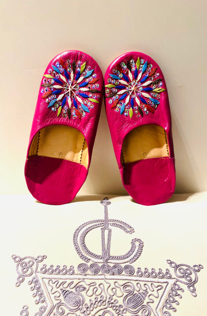 Handstitched Leather Babouche Asun ⴰⵙⵓⵏ .
