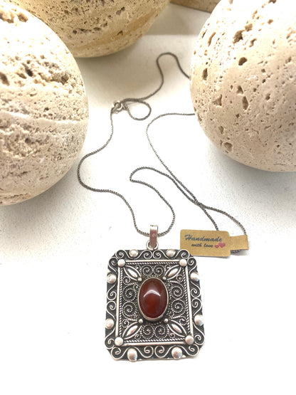 Amazigh Silver Necklace Amalou ⵢⴰⵣ .