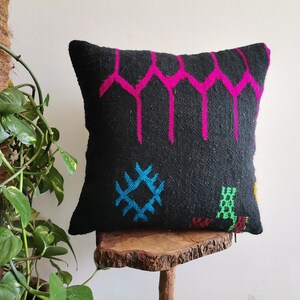 Handmade Amazigh pillow Khenifra.