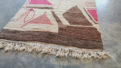 5x8 ft Handmade Amazigh Rug Boujaad Ayyur ⴰⵢⵢⵓⵔ. FREE SHIPPING