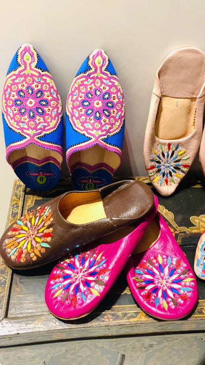 Handstitched Leather Babouche Khenifra ⴰⵃⴱⴱ.