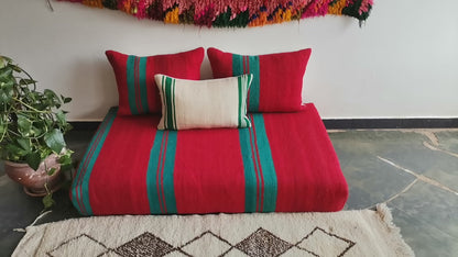 4ft Handmade Amazigh Sofa Sadri ⵜⴰⵎⵓⵏⵜ. FREE SHIPPING