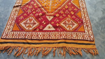 5x9 ft Large Handmade Amazigh Vintage Rug Boujaad ⴰⴼⵓⵍⴽⵉ. FREE SHIPPING