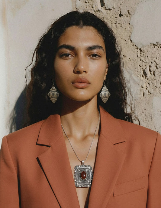 Amazigh Silver Necklace Amalou ⵢⴰⵣ .