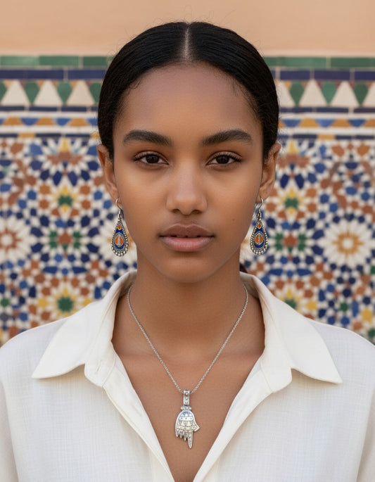 Amazigh Silver Khamssa ⵢⴰⵣ necklace